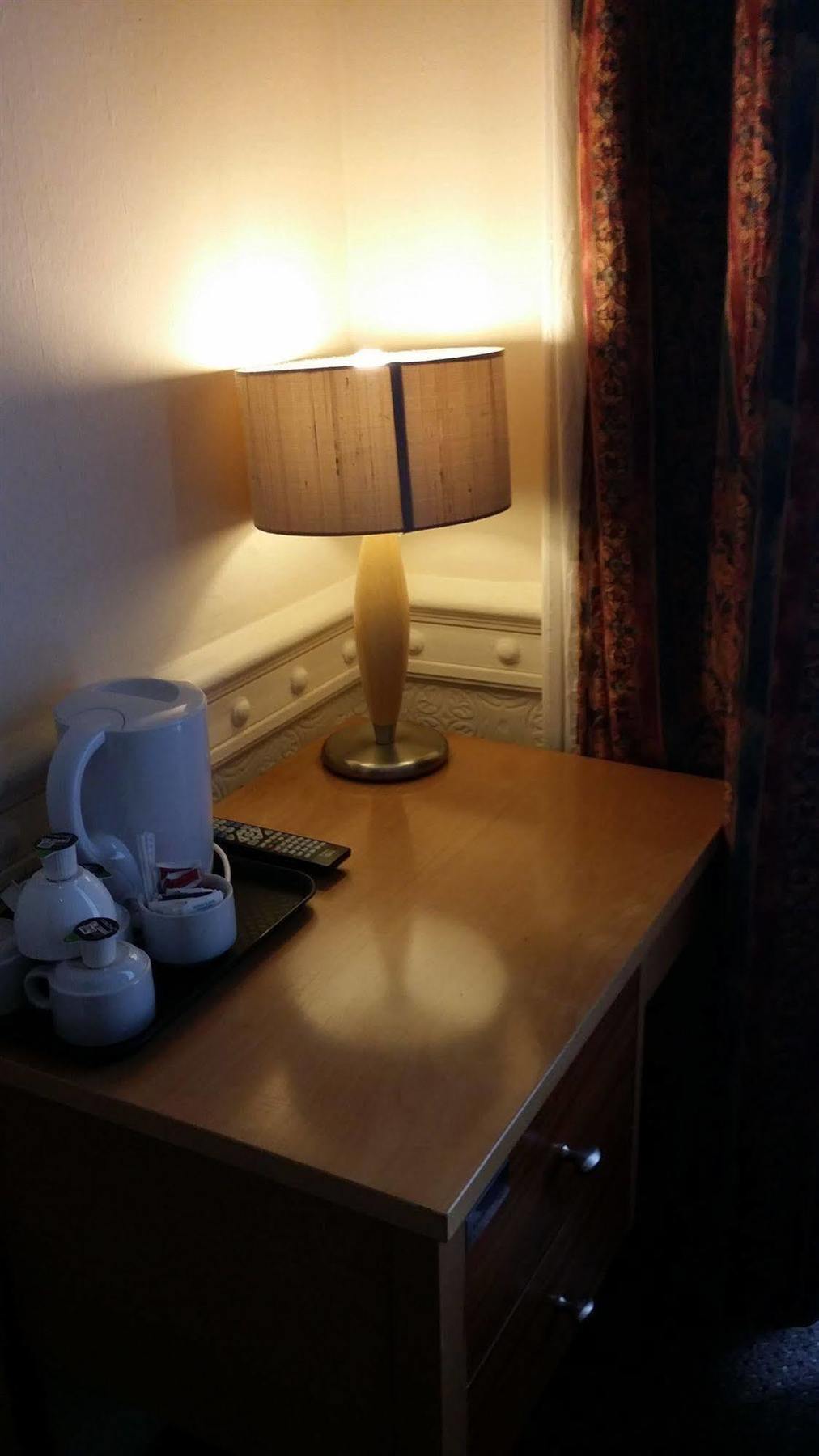 Palace Court Hotel Λονδίνο Εξωτερικό φωτογραφία