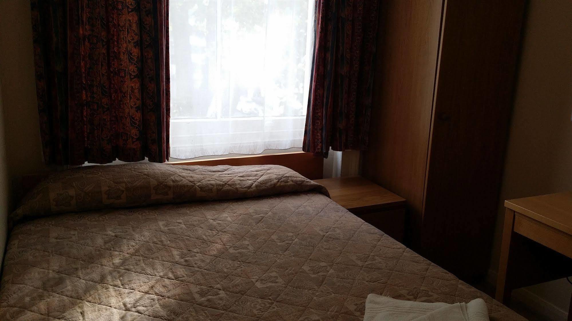 Palace Court Hotel Λονδίνο Εξωτερικό φωτογραφία